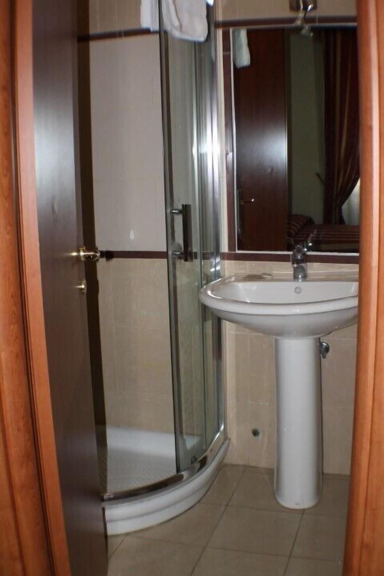 Toffa Place In Hotel Roma