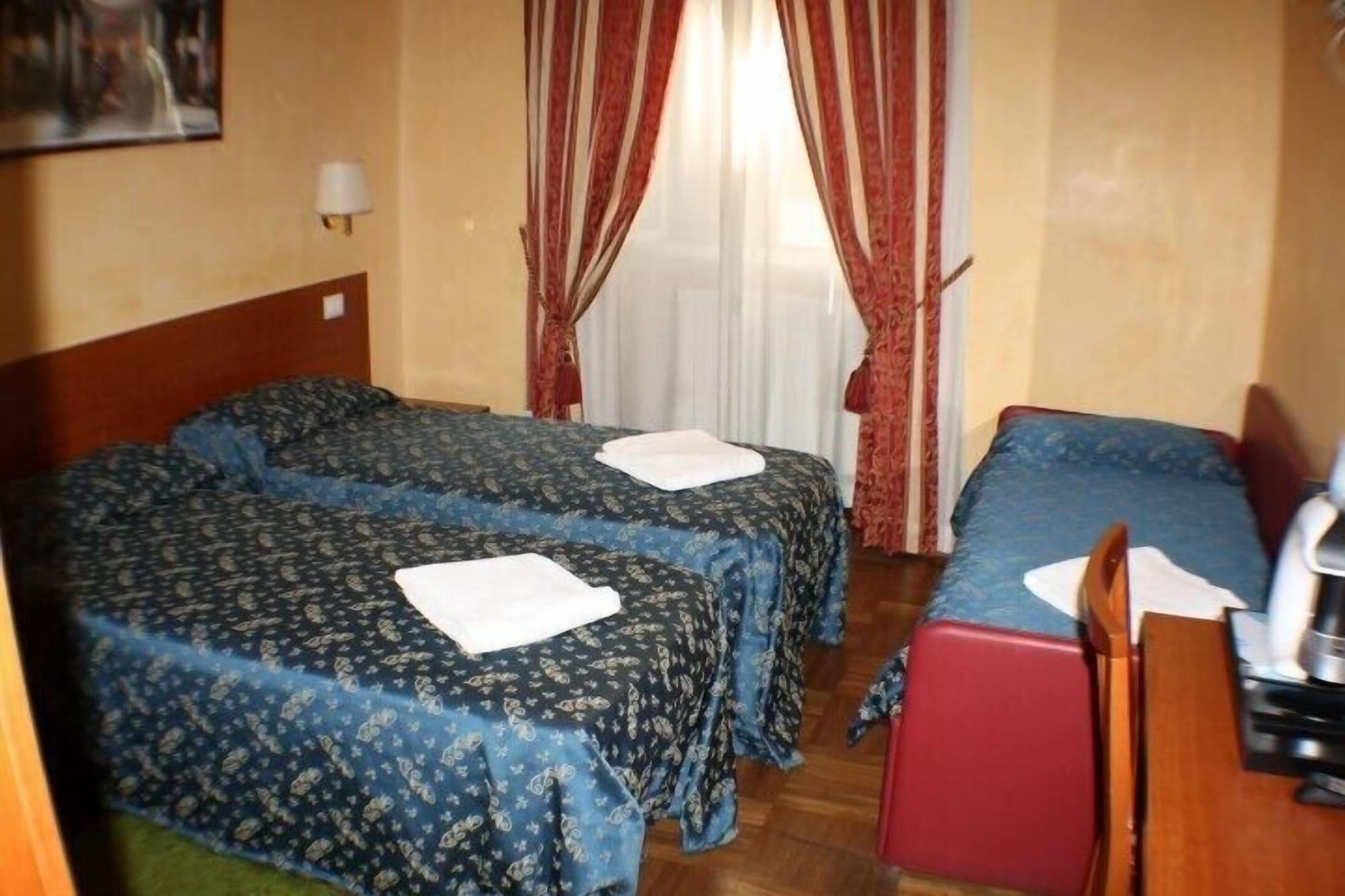 Toffa Place In Hotel Roma