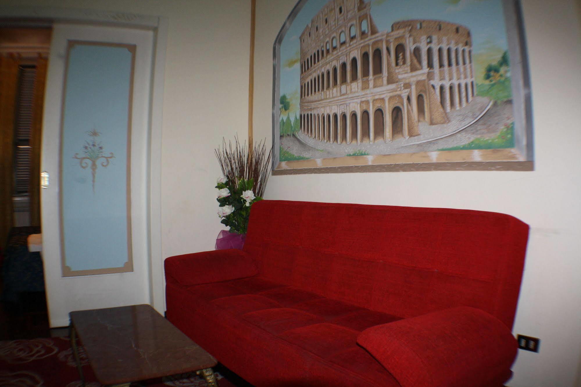 Toffa Place In Hotel Roma
